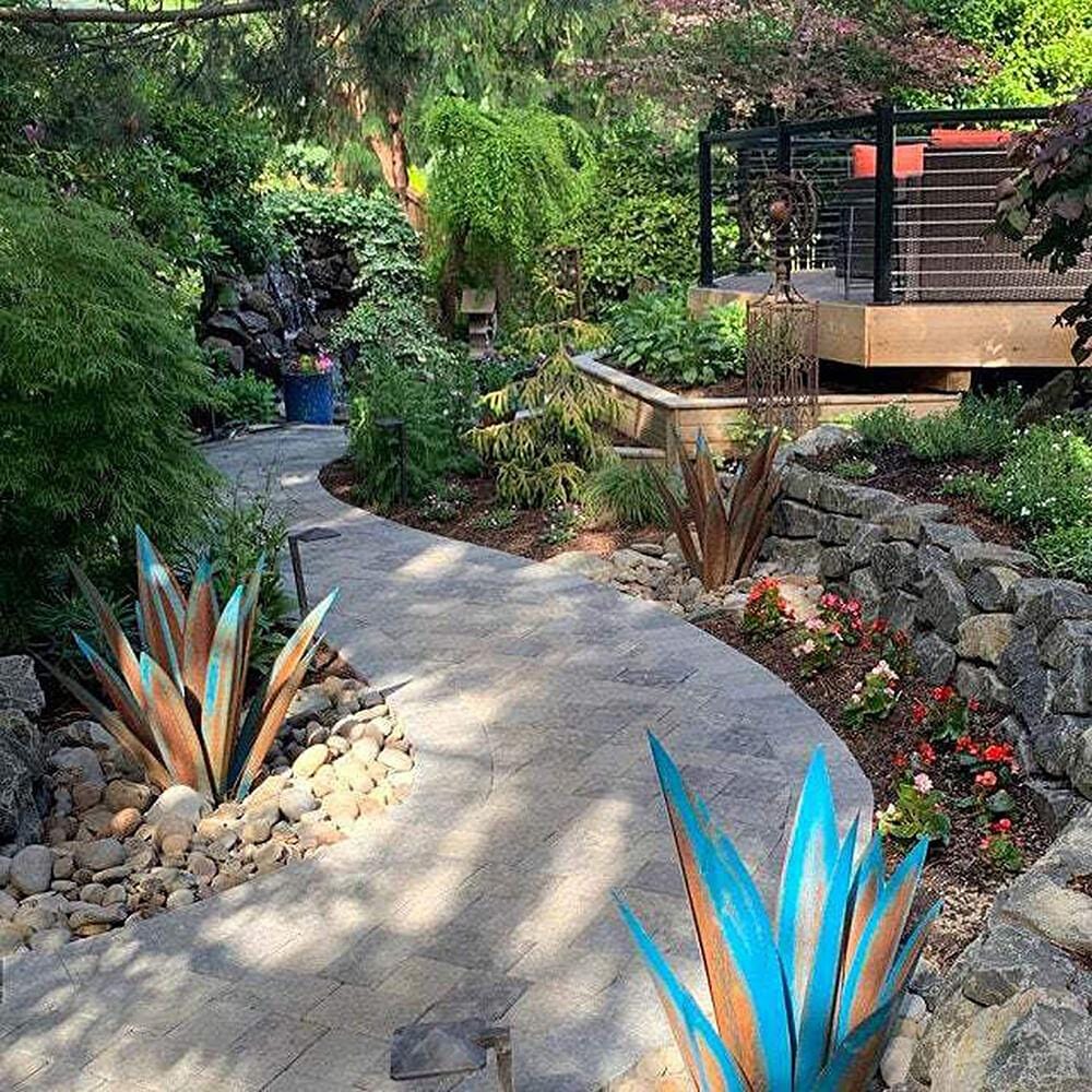 AgaveBeauty - Rustic Tequila Agave Garden Metal Sculpture