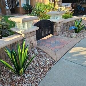 AgaveBeauty - Rustic Tequila Agave Garden Metal Sculpture