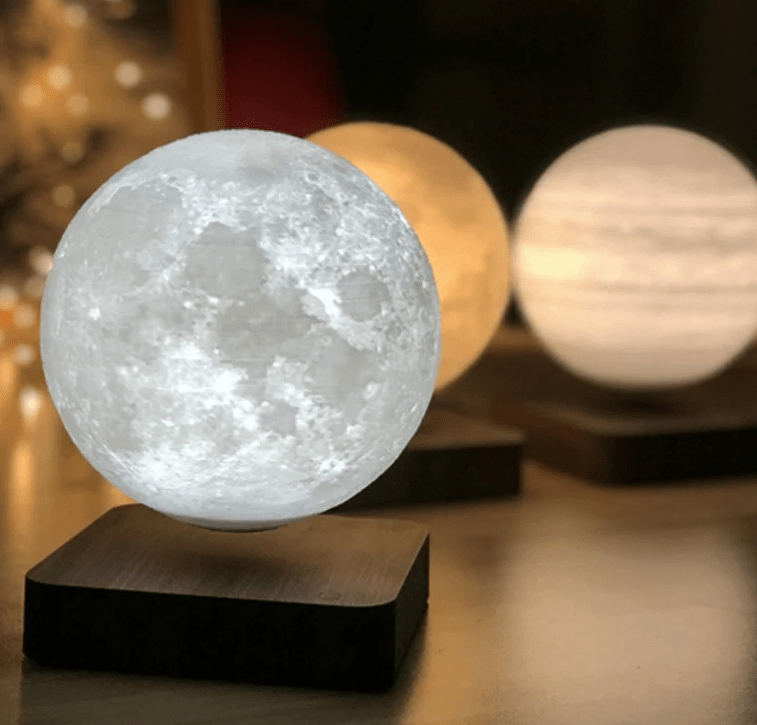 Lunamen - Magnetic Levitating Moon Lamp