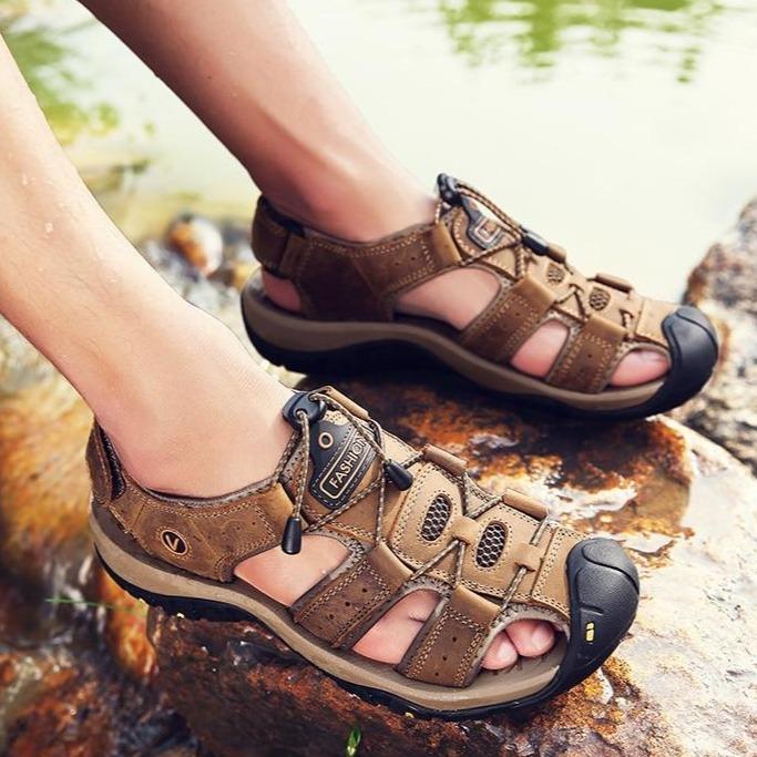 Outdoer Sandals - Breathable Closed Toe Leather Sandals