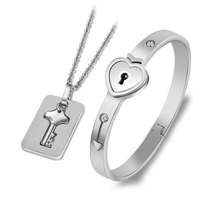 Couple's Jewelry Set - Heart Bracelet and Key Necklace