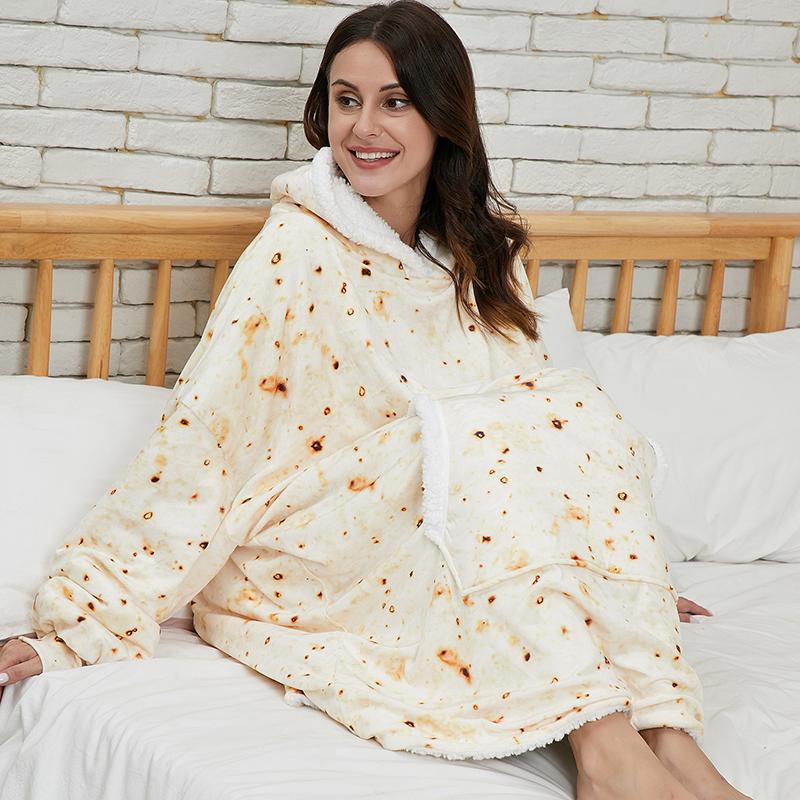 WearAHug - Winter Sherpa Oversized Hoodie Blanket